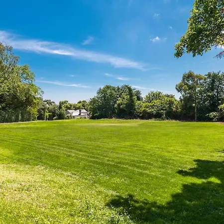 Montebello House Apartment Dublin