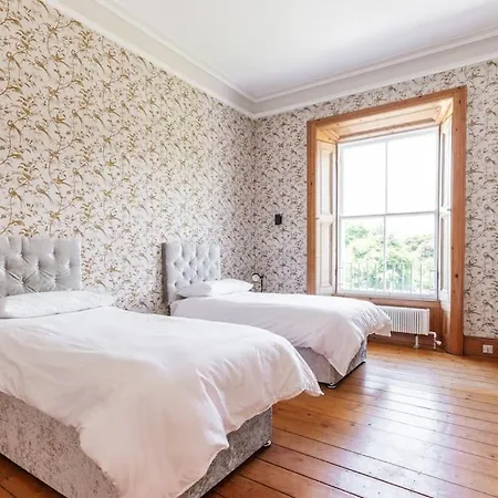 Montebello House Appartement *