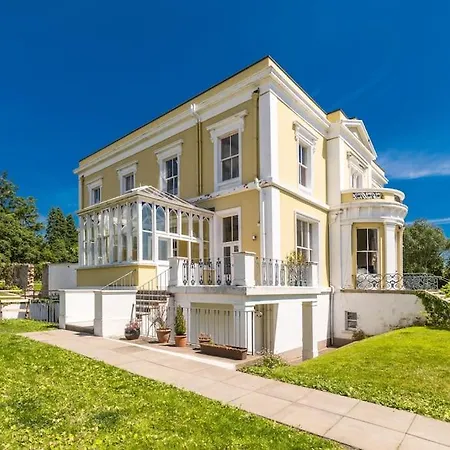 Montebello House *