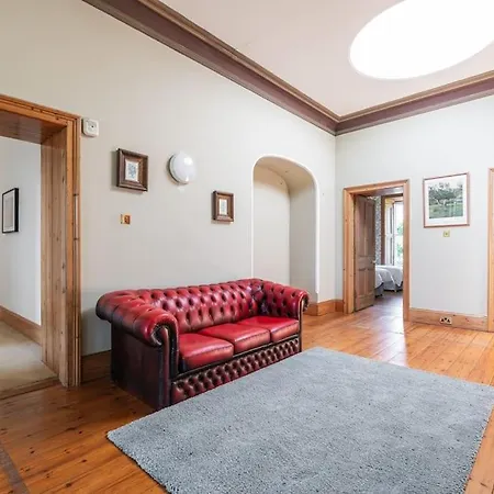 Montebello House Appartement